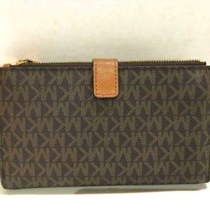 MIchael Kors Phone Wallet